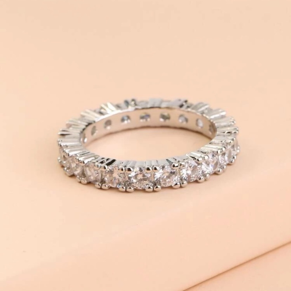 💍 1pc Rhinestone Decor Ring 💍 - Picture 2 of 4